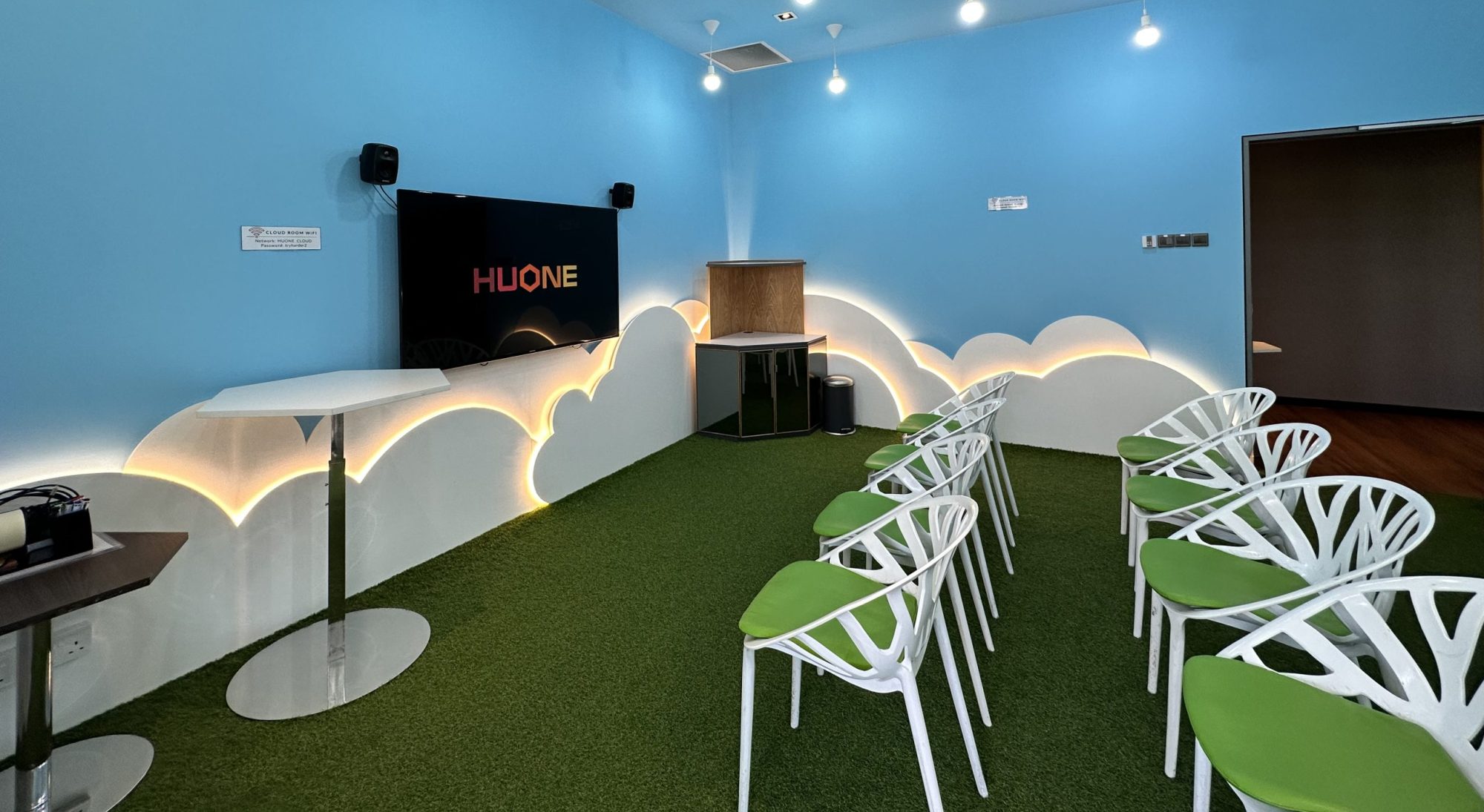 huone singapore cloud room