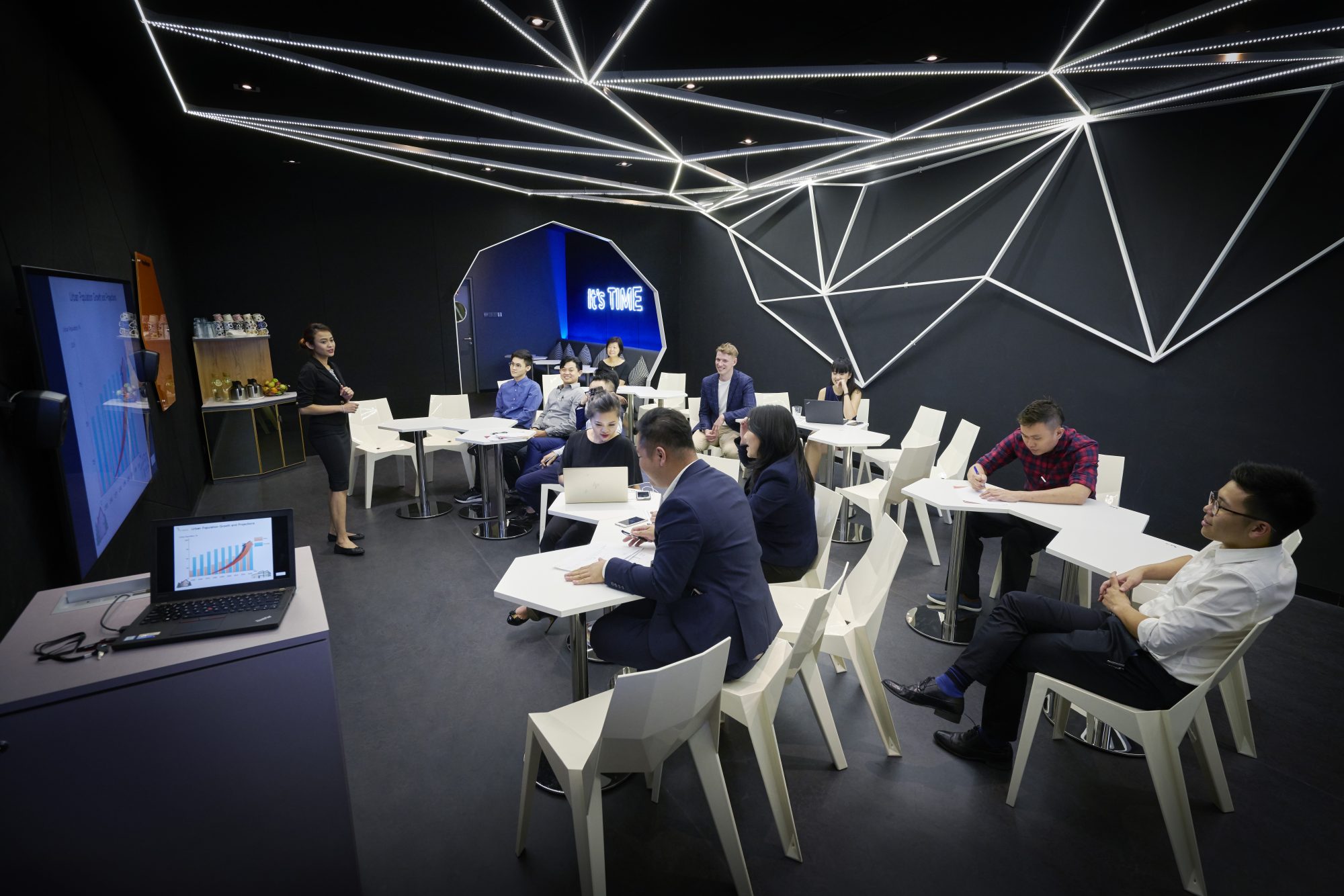 huone-singapore-conference-room-time