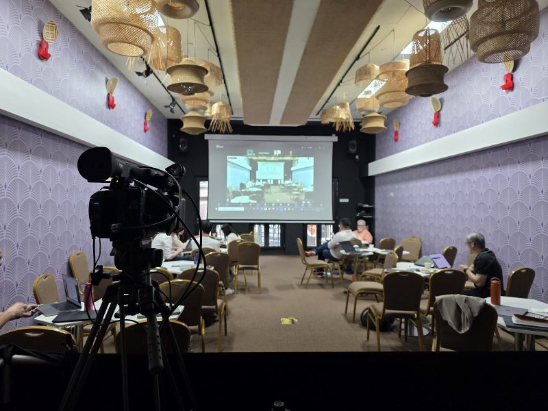 hybrid meeting at HUONE Siangapore