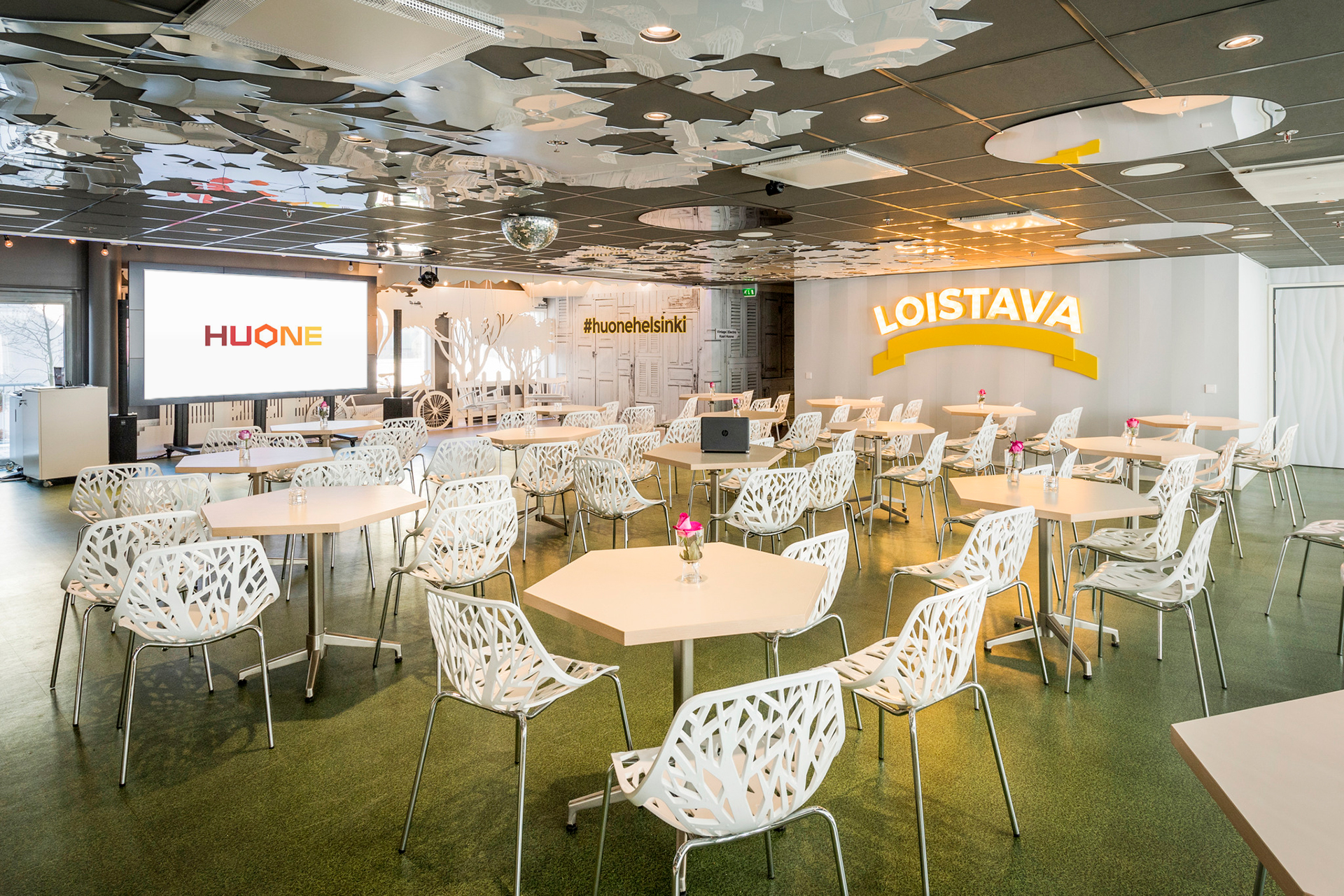 loistava group tables_new logo