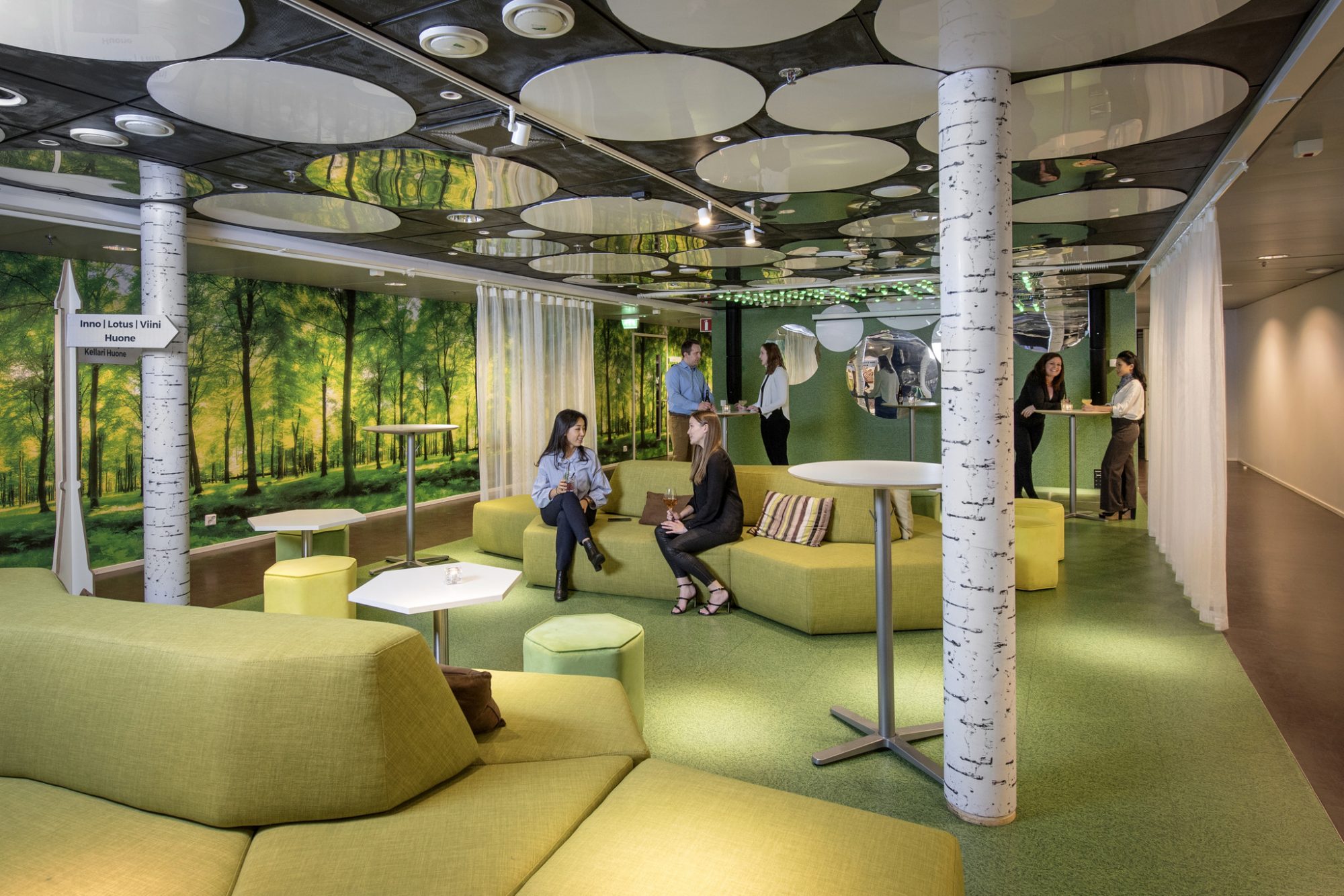 huone-helsinki-metsä-lounge-juhliin